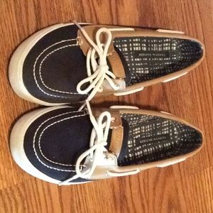 Tommy Hilfiger women’s boat shoes/sneakers